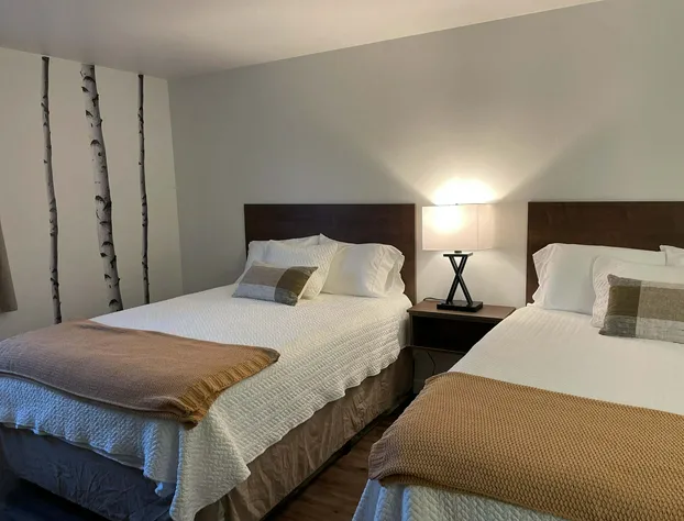 Eagle Peak Lodge & Cabins hotel detail image 3