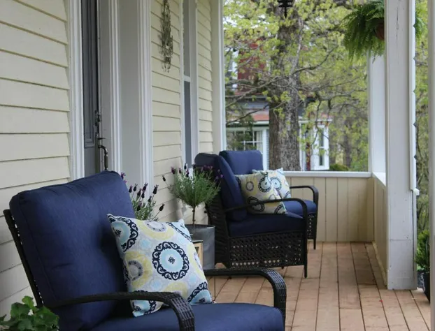 Maplehurst Manor B&B hotel detail image 1