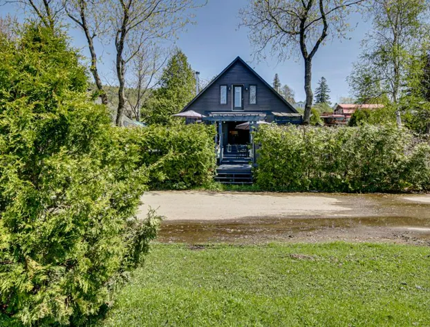 Gite Le Petit Manoir hotel detail image 1