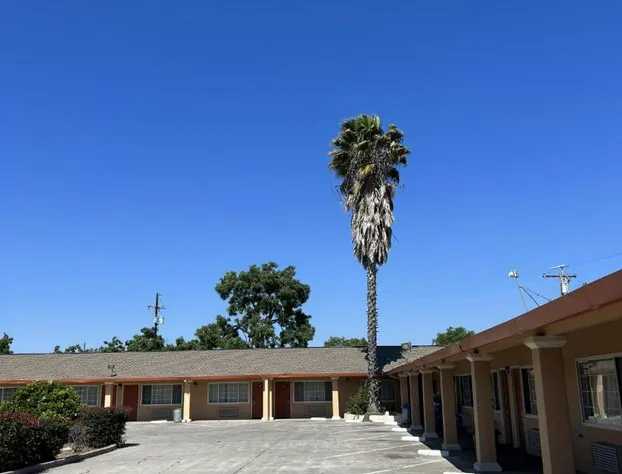 Travel Inn Gilroy hotel detail image 1
