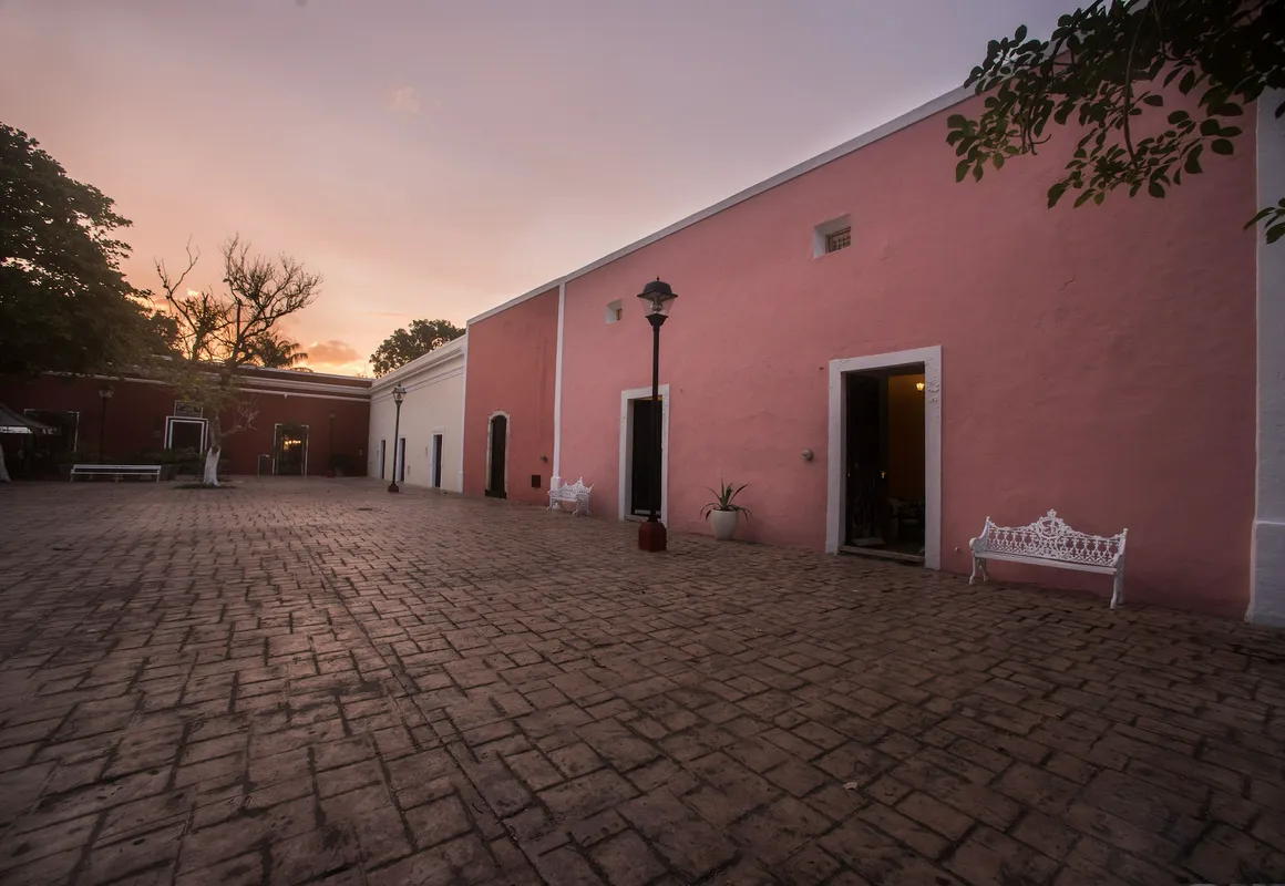 IMIX Hotel hotel hero