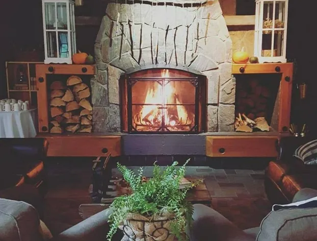 Elk Lake Eco Centre hotel detail image 2