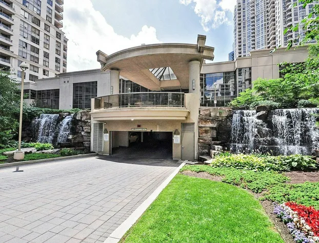 Sarkar Suites - 3880 Duke of York Blvd hotel detail image 2