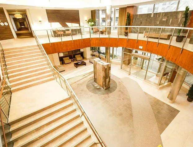 Sarkar Suites - 3880 Duke of York Blvd hotel detail image 4