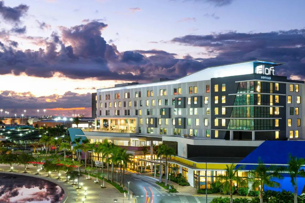 Aloft San Juan hotel hero