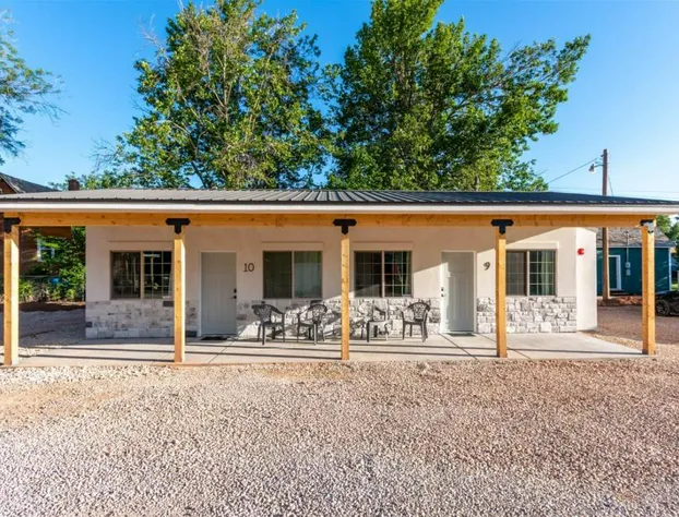 Hurricane Hideaway Lodging hotel detail image 2