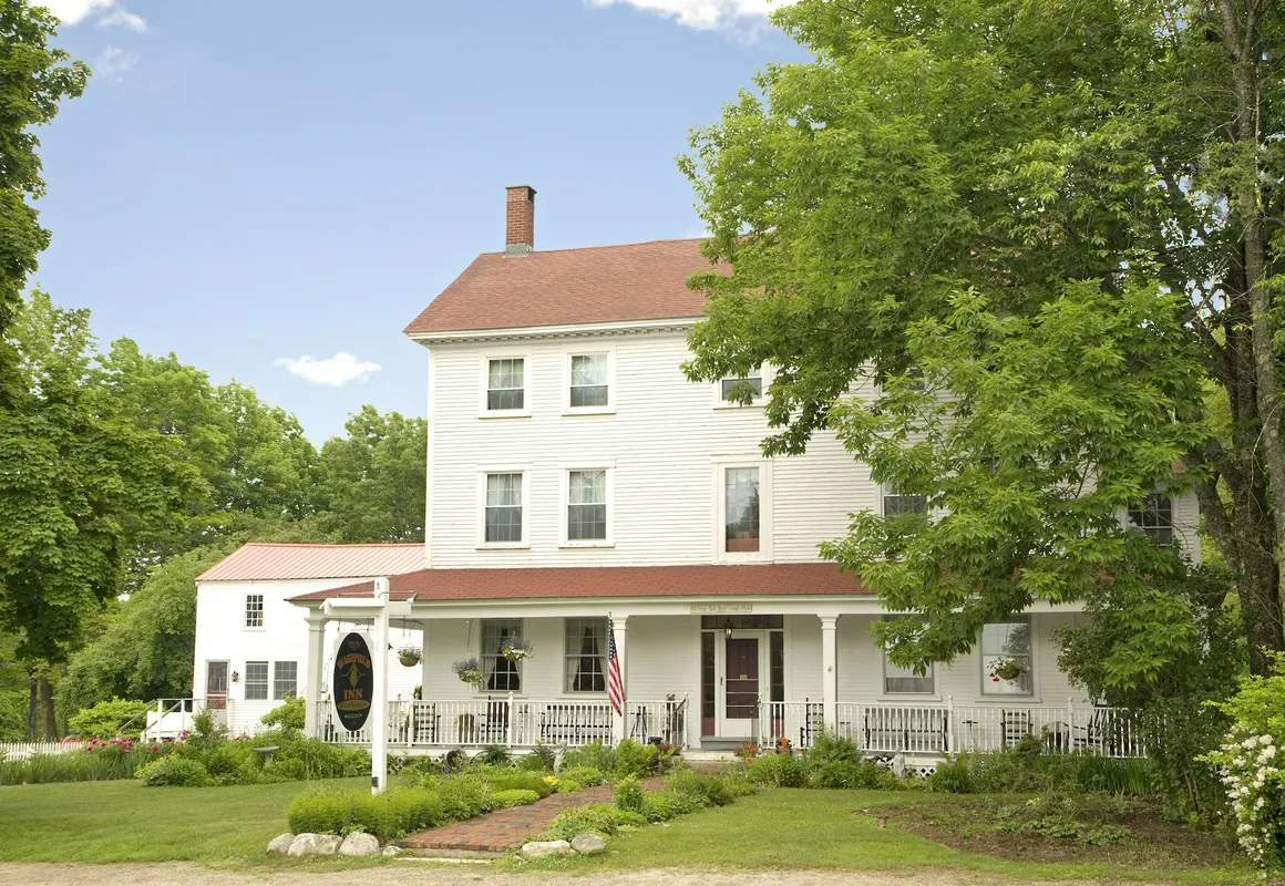 Wakefield Inn & Restaurant hotel hero