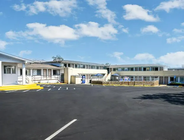 Sea Rock Inn - Long Beach hotel detail image 1