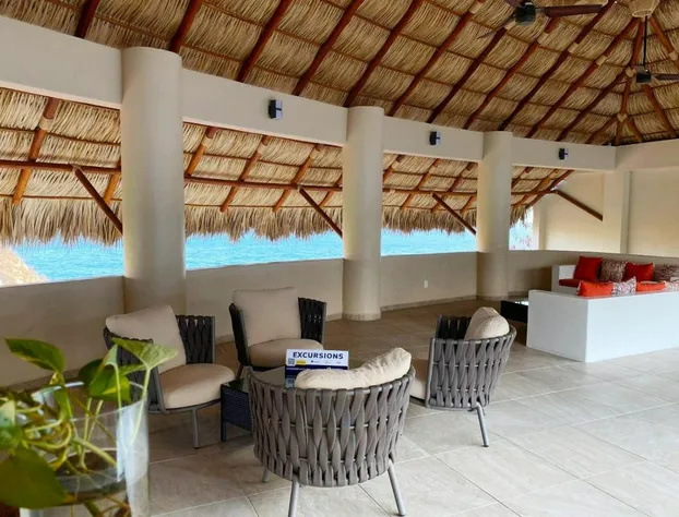 Villas Coral Huatulco hotel detail image 1