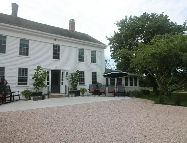 Shelter Harbor Inn hotel detail image 2