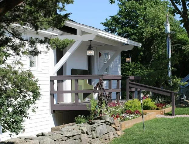 Shelter Harbor Inn hotel detail image 4