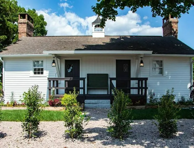 Shelter Harbor Inn hotel detail image 4