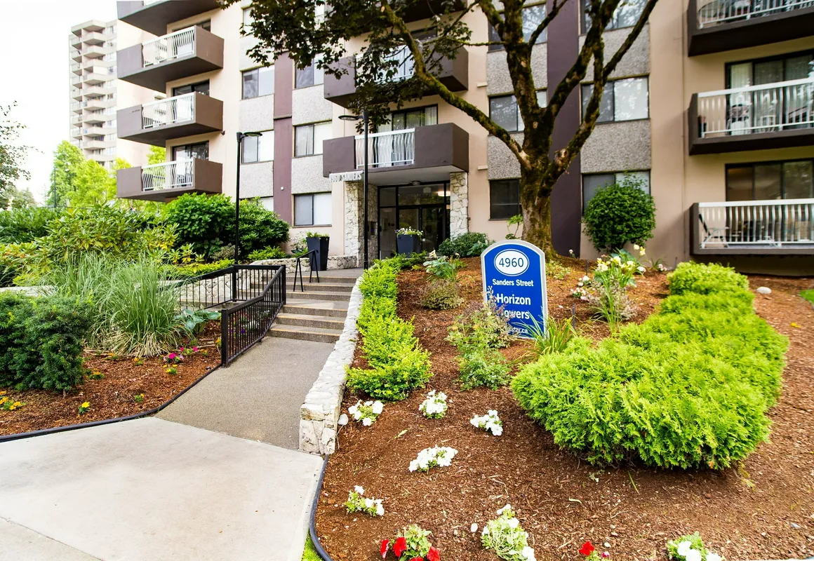 Pelicanstay in Burnaby hotel hero