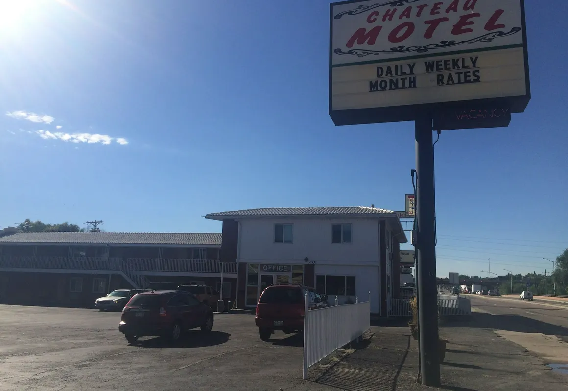 Chateau Motel hotel hero