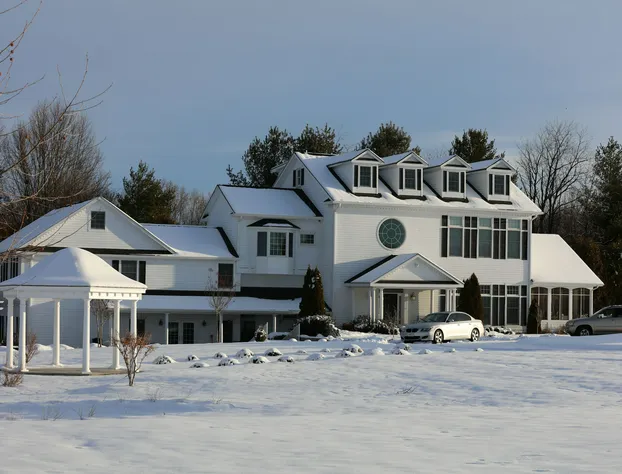 Loudoun Valley Manor hotel detail image 1