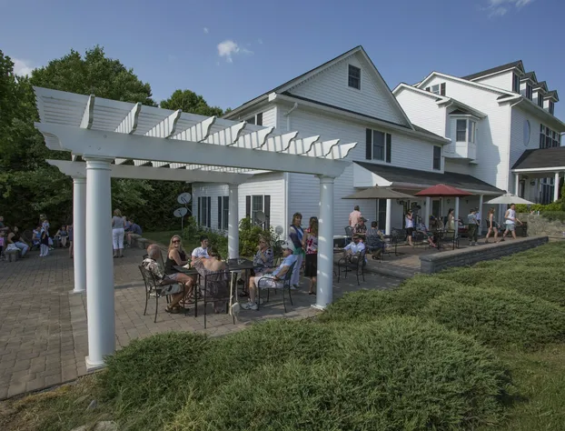 Loudoun Valley Manor hotel detail image 4