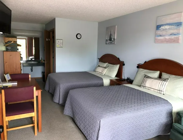 Edge Of The Woods Motel hotel detail image 3