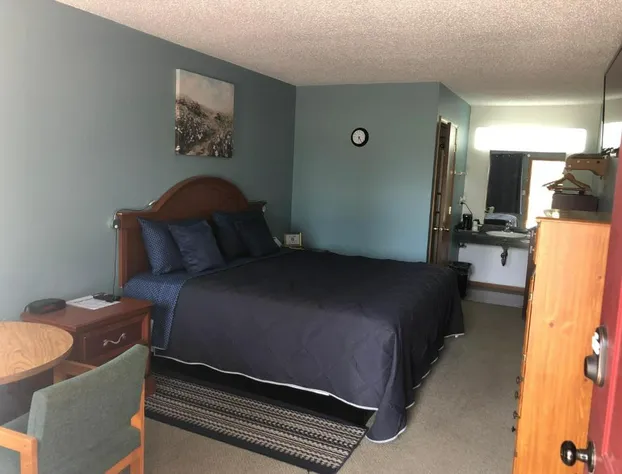 Edge Of The Woods Motel hotel detail image 4