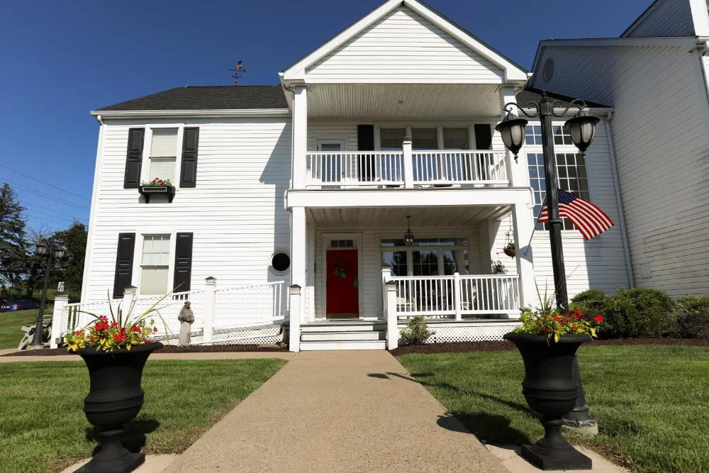 Oakmont Inn hotel hero