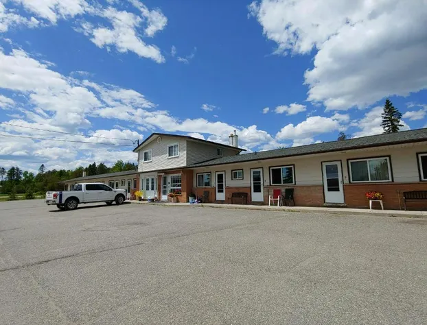 Town and Country Motel in Nipigon hotel detail image 1