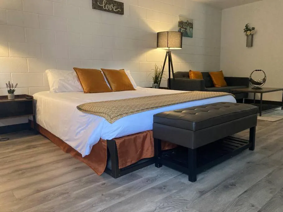 Dillon Motel hotel hero