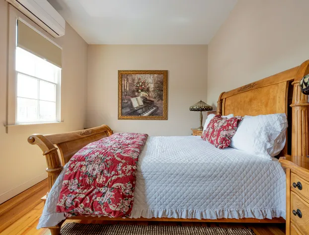 Ashley House hotel detail image 1