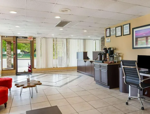 Pocono Inn & Banquet hotel detail image 4