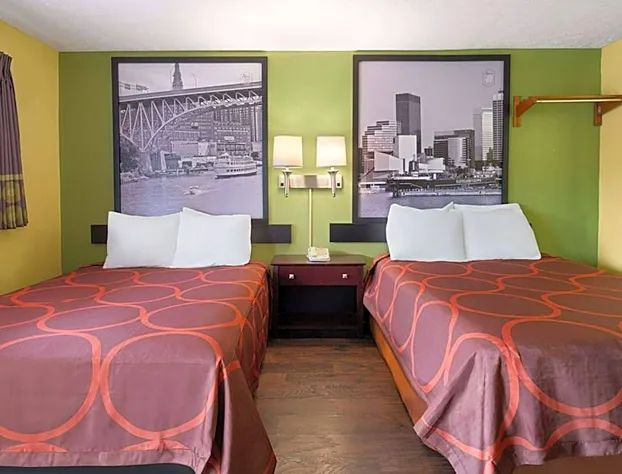 Super 8 by Wyndham Youngstown/Girard hotel detail image 4