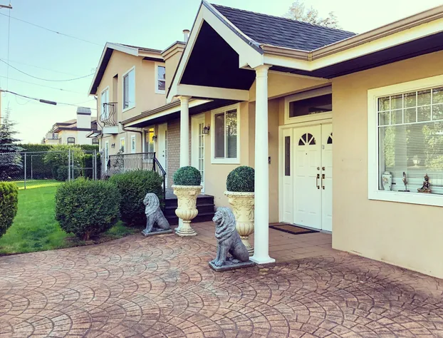 Royalty B&B hotel detail image 1