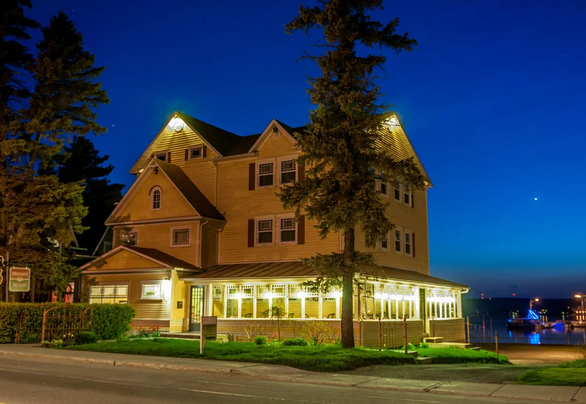 Manoir D'orsennens hotel hero