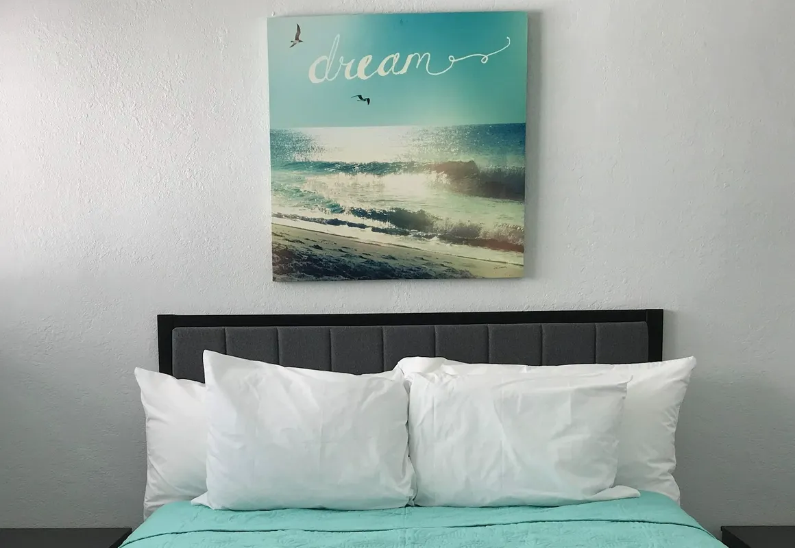 Pompano Breeze hotel hero