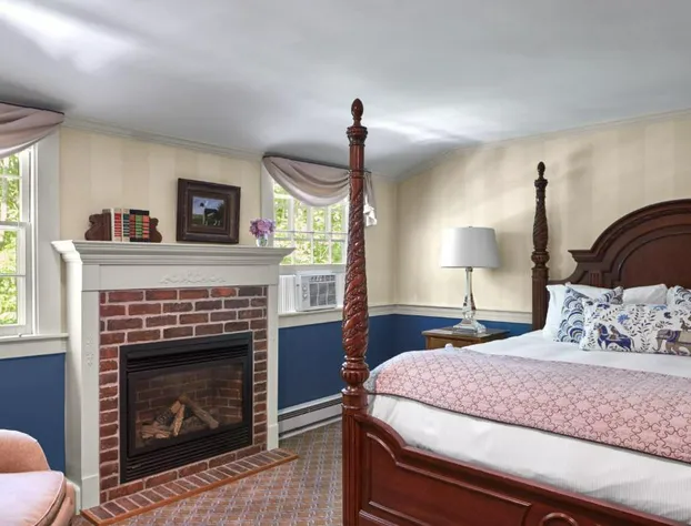Cape Arundel Inn and Resort hotel detail image 3