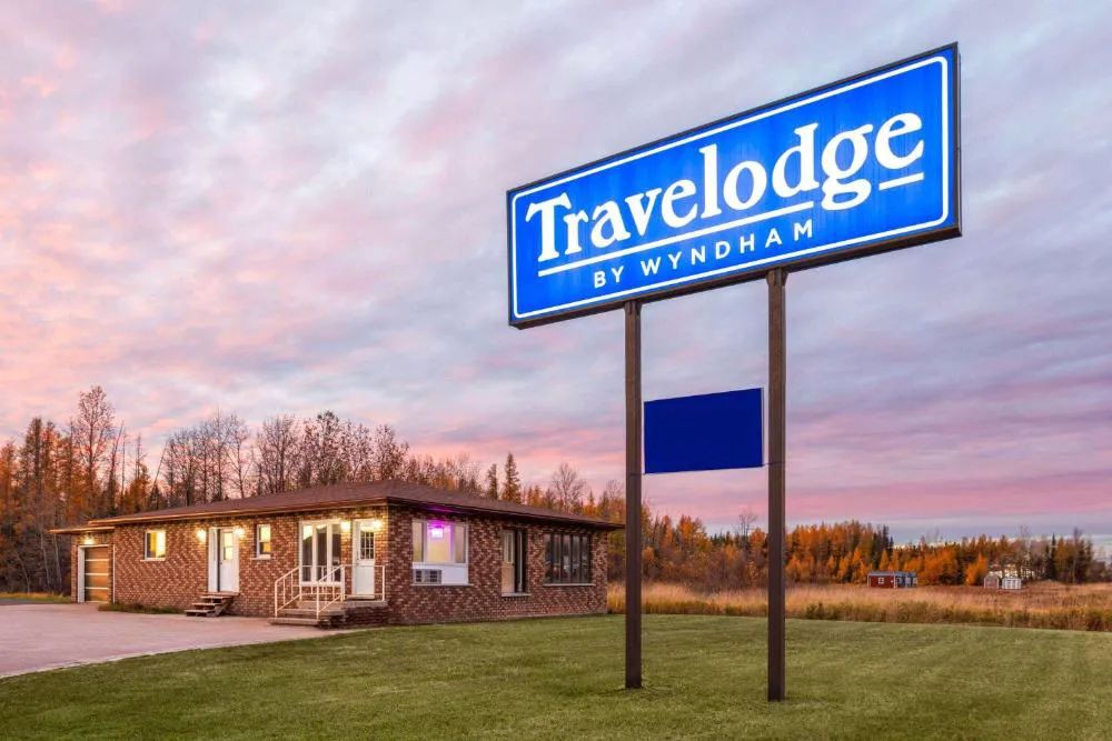 Travelodge by Wyndham Cochrane Ontario hotel hero