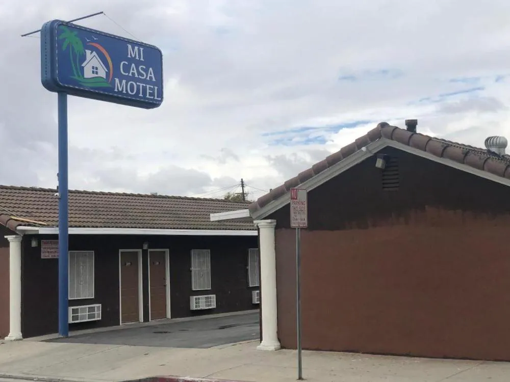 Mi Casa Motel hotel hero