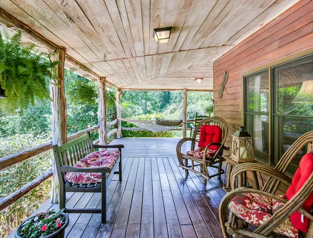 Butterfly Hollow B&B hotel detail image 1