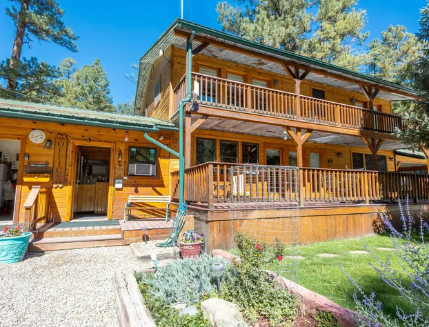 Ruidoso Lodge Cabins hotel detail image 1