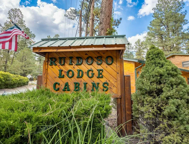 Ruidoso Lodge Cabins hotel detail image 3