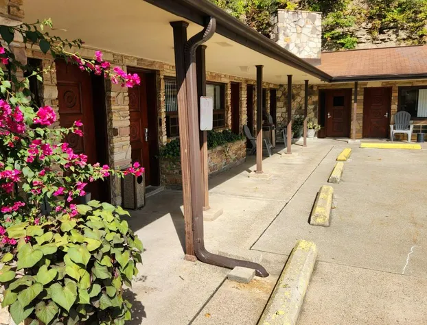 Jefferson Hills Motel hotel detail image 3