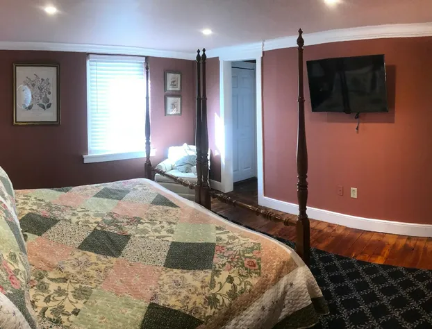 Stottsville Inn hotel detail image 4