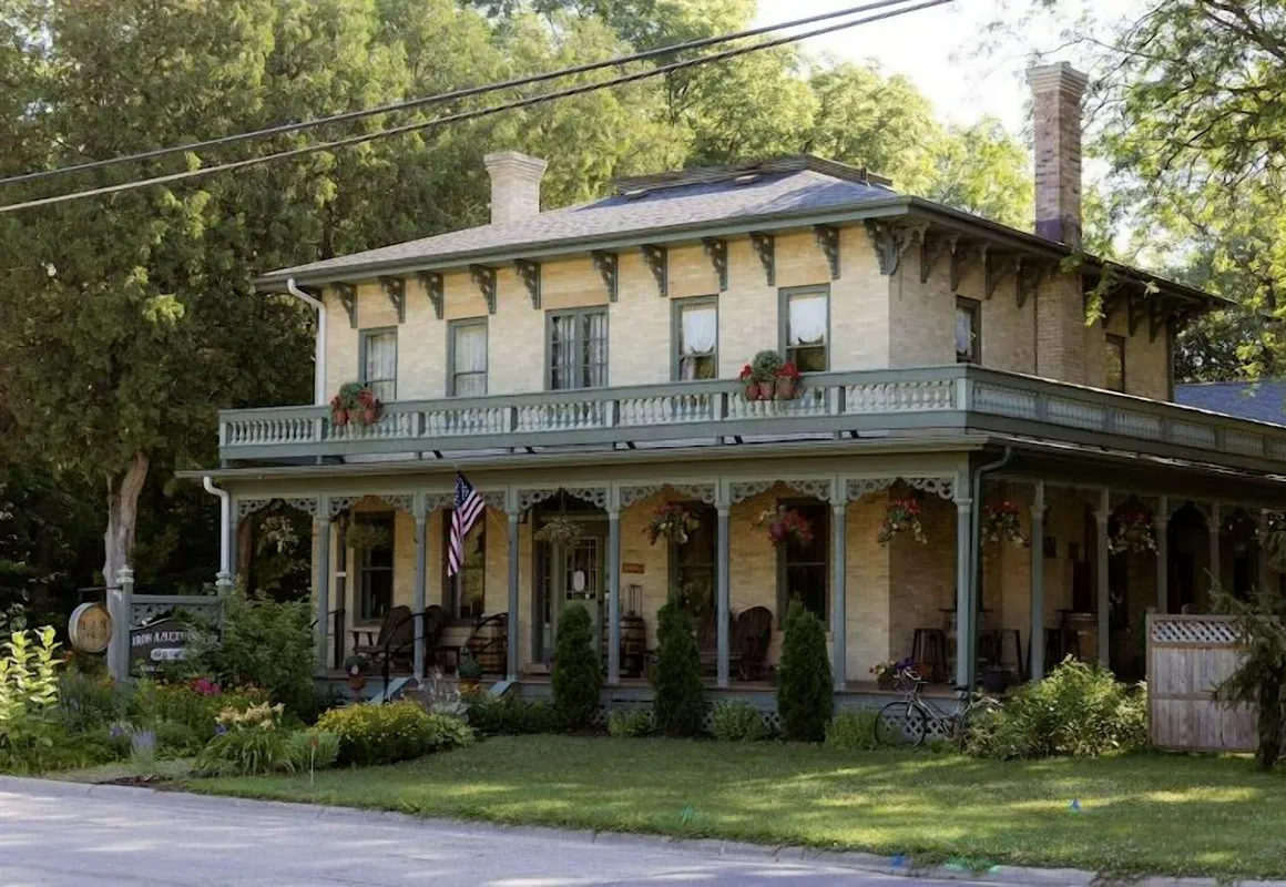 Iron Amethyst Inn Boutique Hotel hotel hero