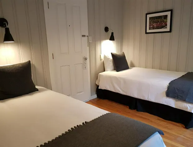 Hotel Far Hills hotel detail image 1