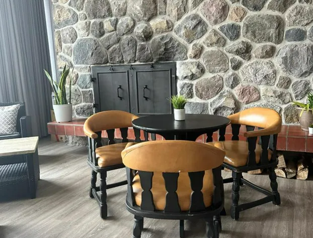 Hotel Far Hills hotel detail image 3