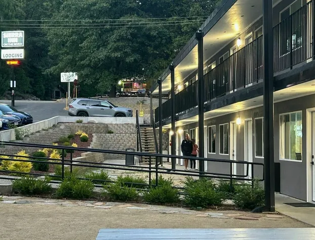 Sierra Inn on the River hotel detail image 2