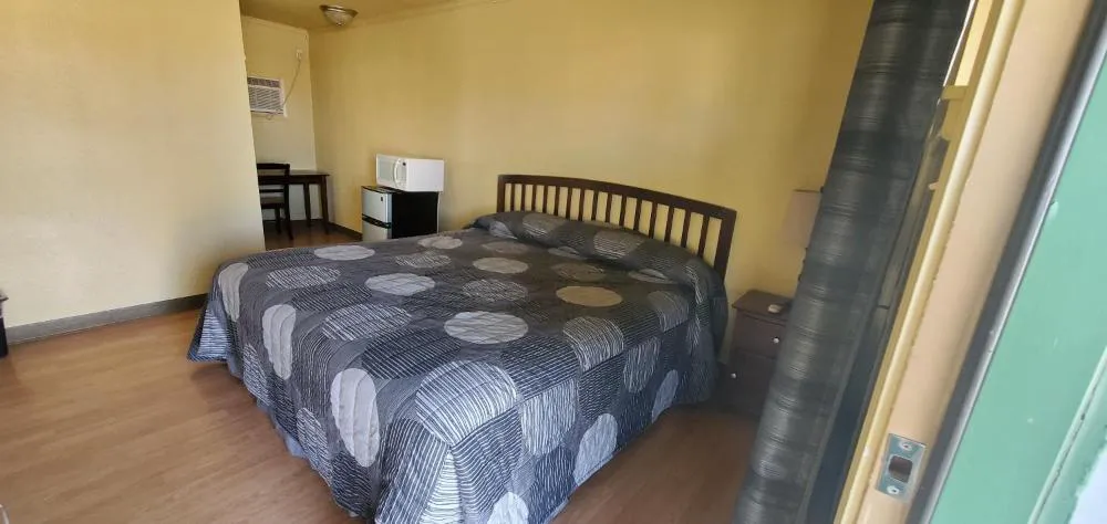 Town & Country Motel hotel detail image 2