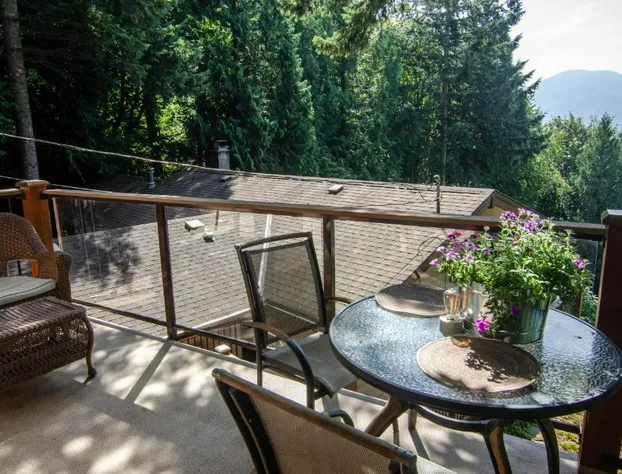 The Fraser River's Edge B&B Lodge hotel detail image 4