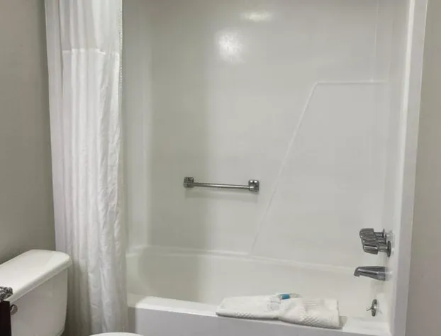 Cambridge Inn hotel detail image 4