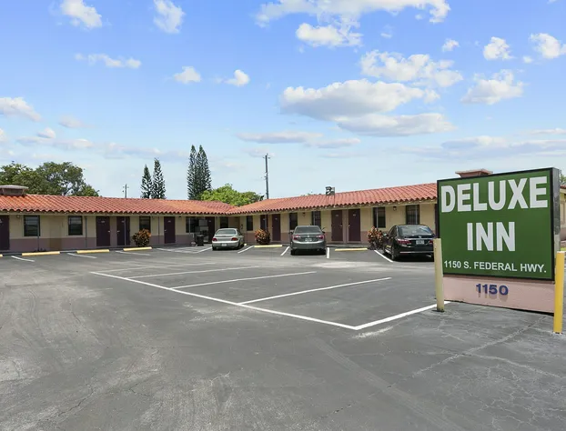 Deluxe Inn hotel detail image 2