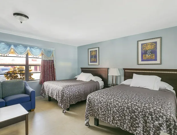 Deluxe Inn hotel detail image 4