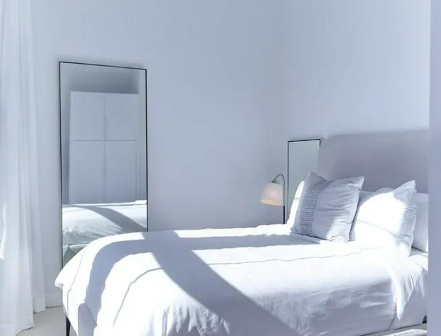 The Docent’s Collection – Thompson Block hotel detail image 2