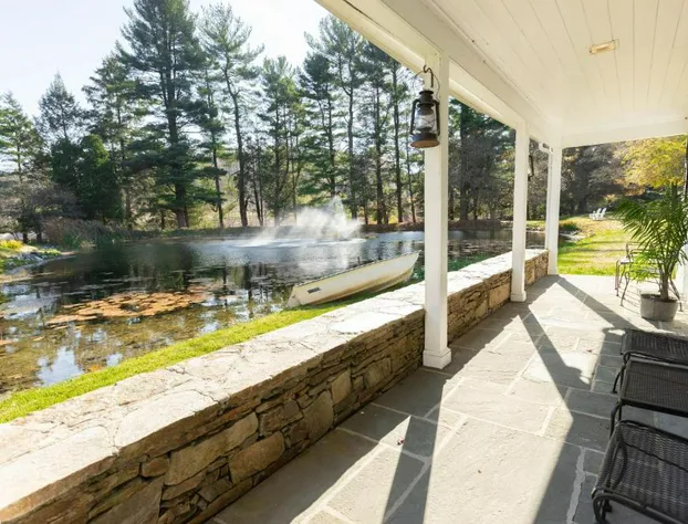 The Inn at Whitewing Farm hotel detail image 1